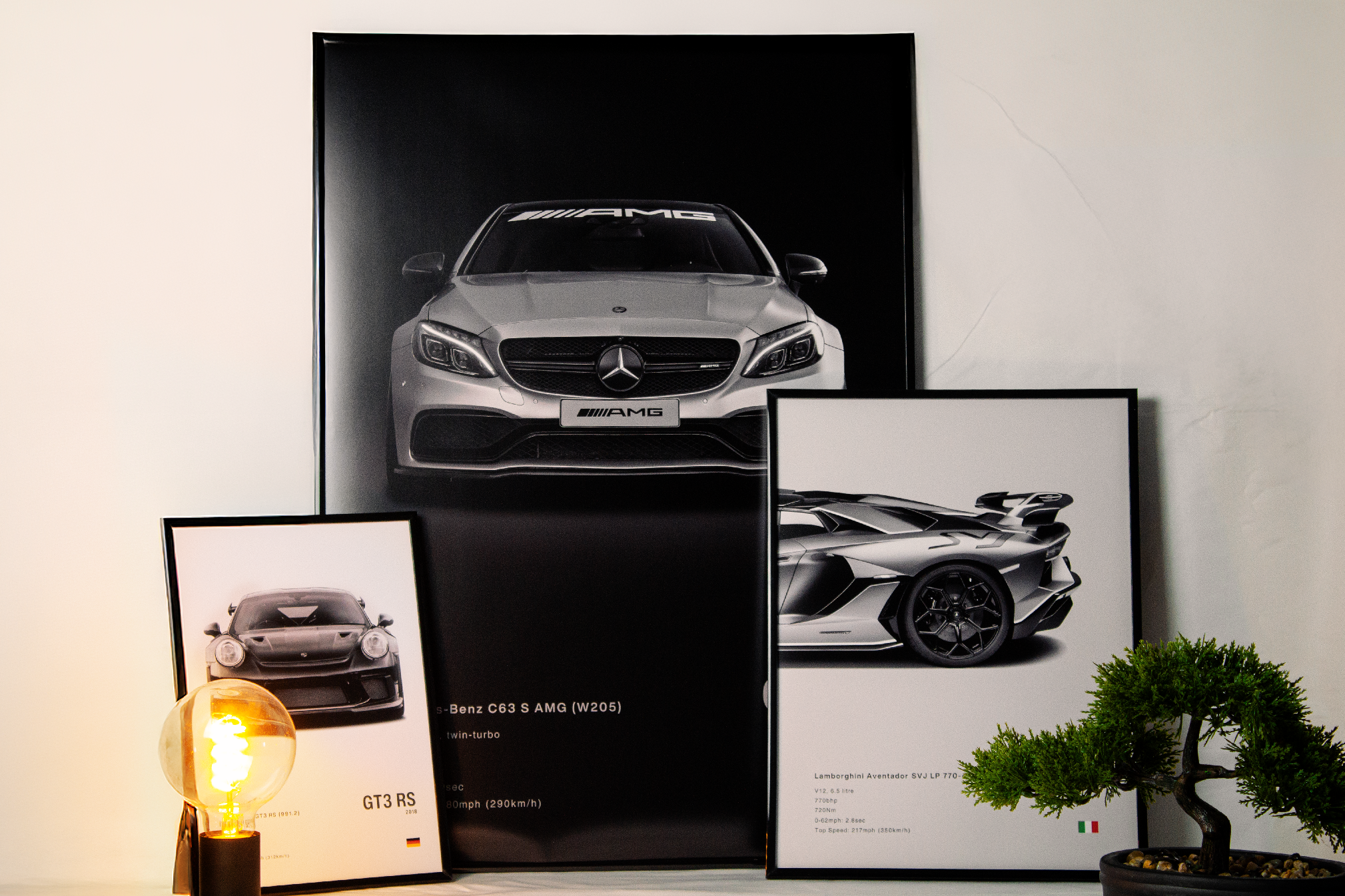 Ensemble de cadres avec posters - Auto-Design